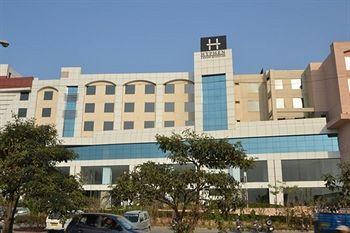 Hyphen hotel